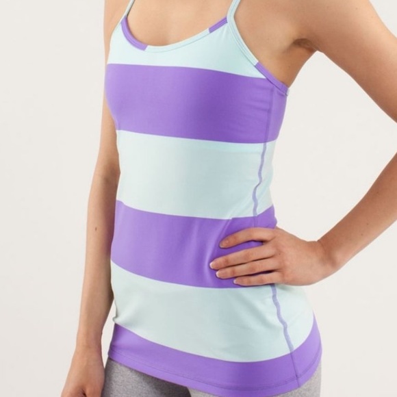 Lululemon Y tank - Picture 5 of 5